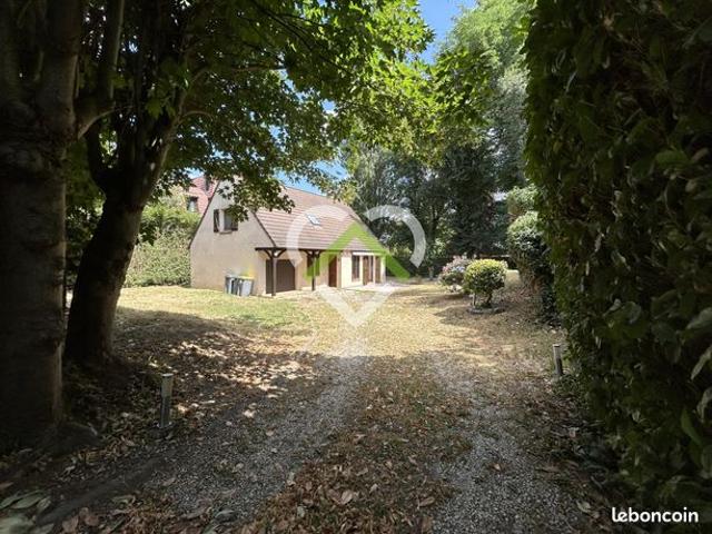 Maison 6 pièces 105 m²