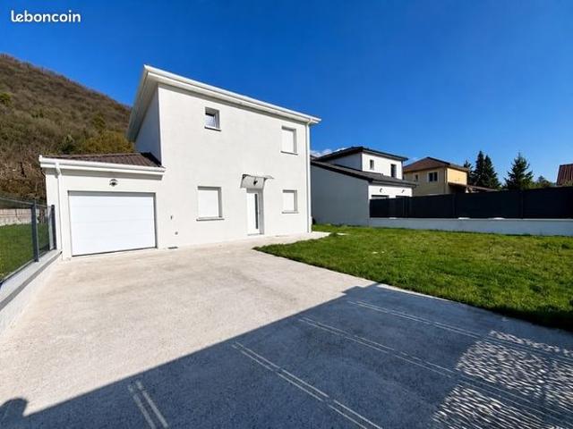 Maison 6 pièces 105 m²