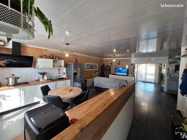 Maison 6 pièces 105 m²