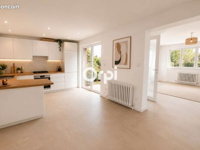 Maison 6 pièces 106 m²