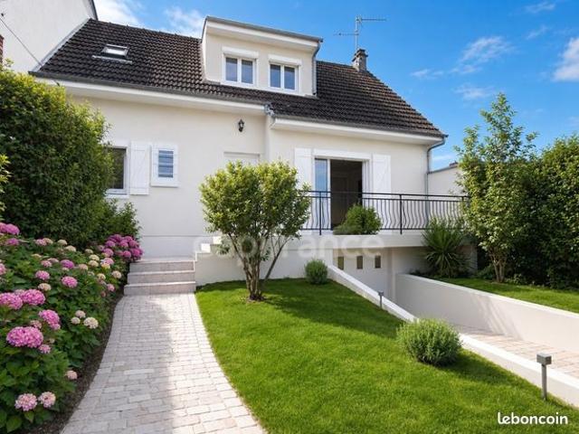 Maison 6 pièces 106 m²