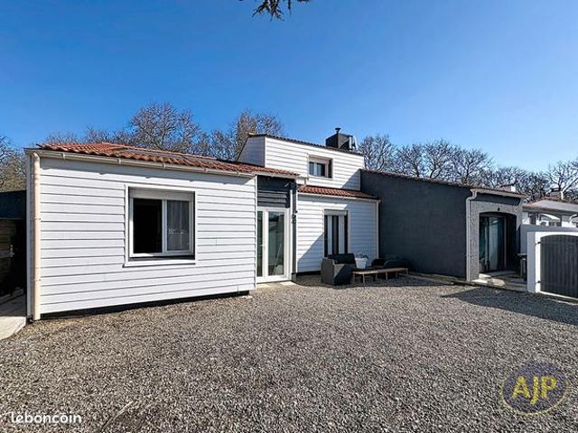 Maison 6 pièces 106 m²