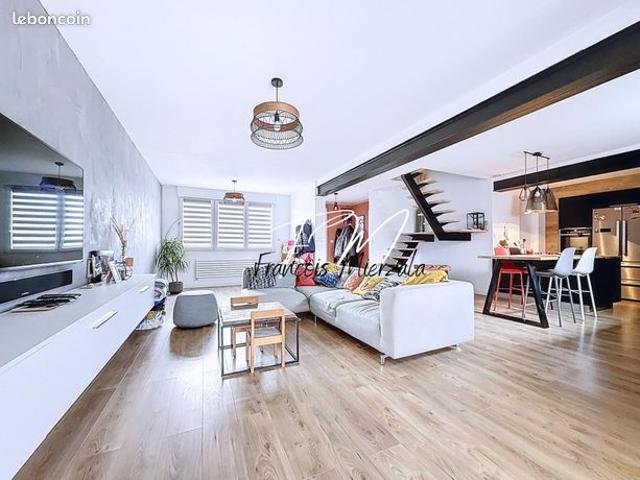 Maison 6 pièces 106 m²