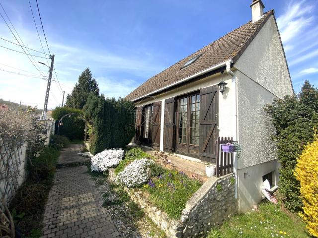 Maison 6 pièces 106 m² avec jardin à Rosny sur Seine