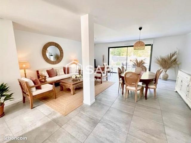 Maison 6 pièces 107 m²