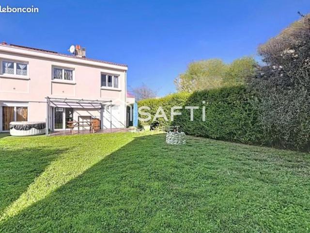 Maison 6 pièces 108 m²