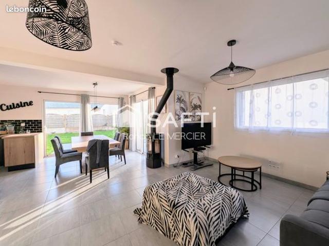 Maison 6 pièces 109 m²