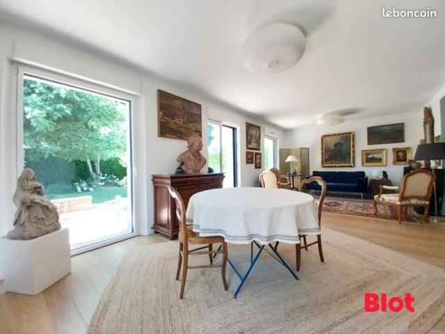 Maison 6 pièces 109 m²
