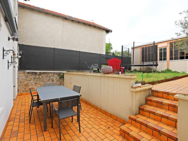 Maison 6 pièces 109 m²
