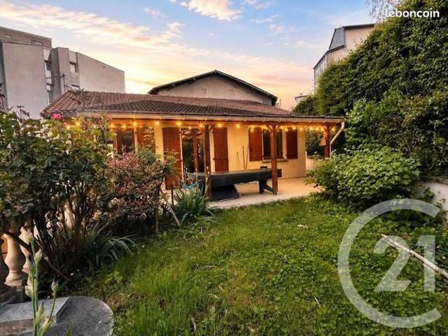 Maison 6 pièces 100 m²