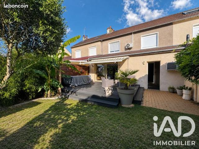 Maison 6 pièces 100 m²
