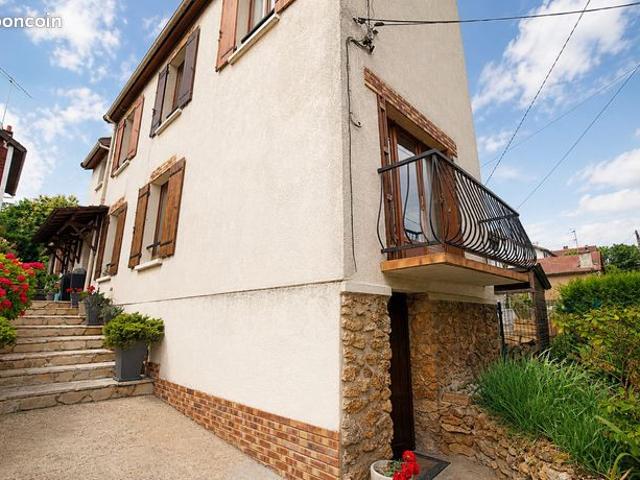 Maison 6 pièces 100 m²