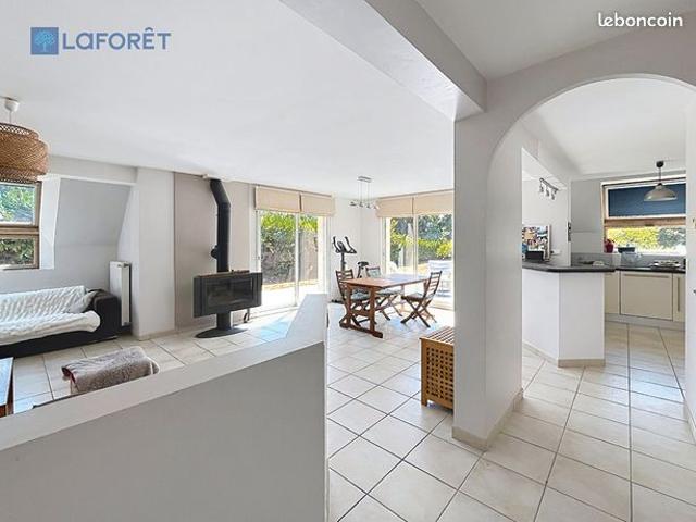 Maison 6 pièces 100 m²