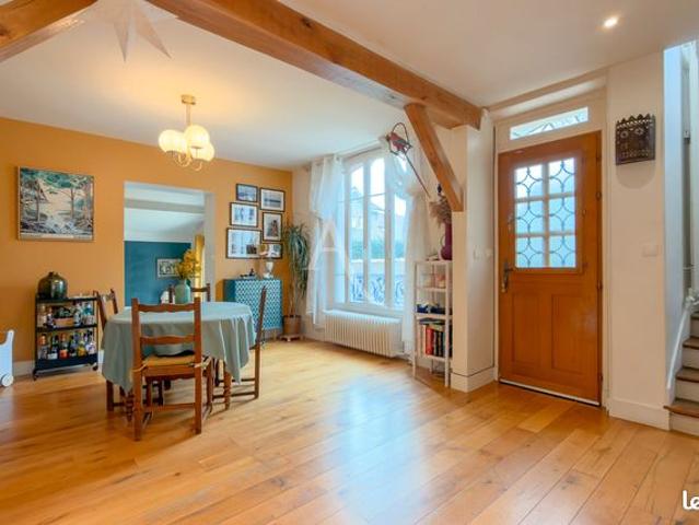 Maison 6 pièces 100 m²