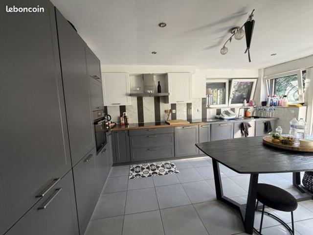 Maison 6 pièces 100 m²