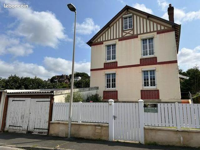 Maison 6 pièces 100 m²