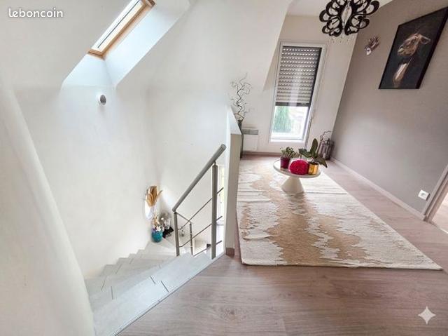 Maison 6 pièces 100 m²