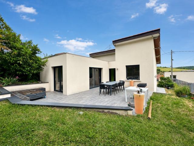 Maison 6 pièces 100 m²