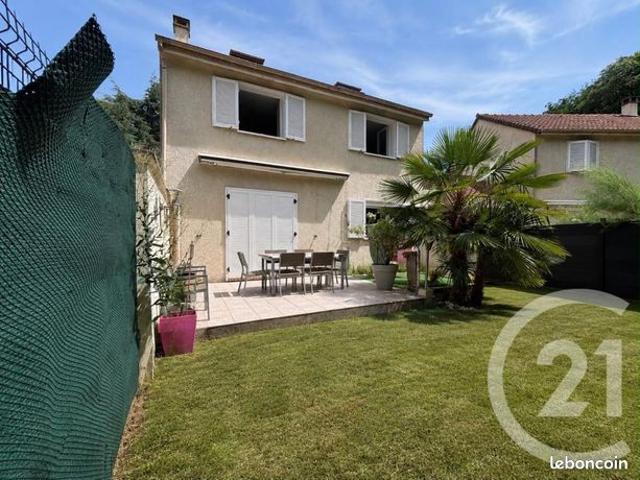 Maison 6 pièces 101 m²