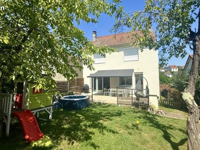 Maison 6 pièces 102 m²