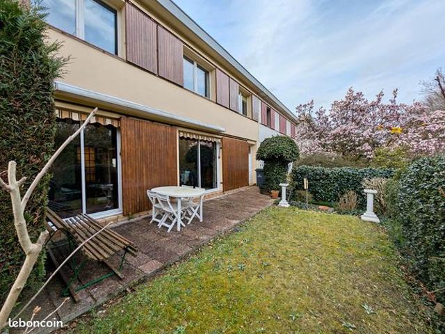Maison 6 pièces 102 m²
