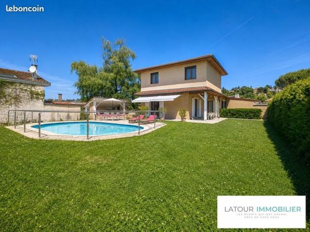 Maison 6 pièces 102 m²