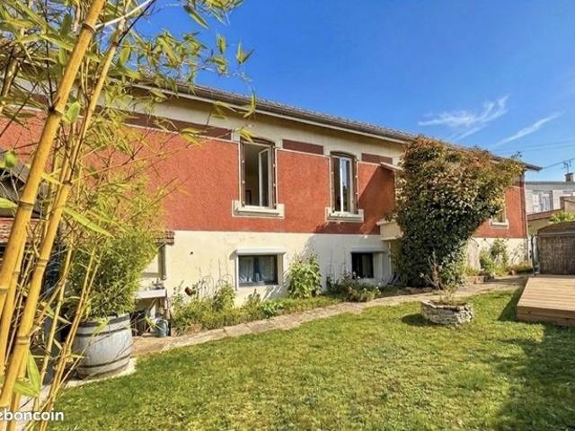 Maison 6 pièces 103 m²