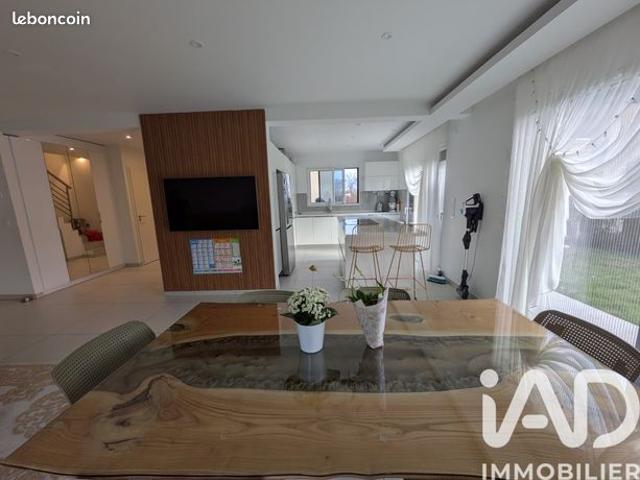 Maison familiale 6 pièces 114 m²