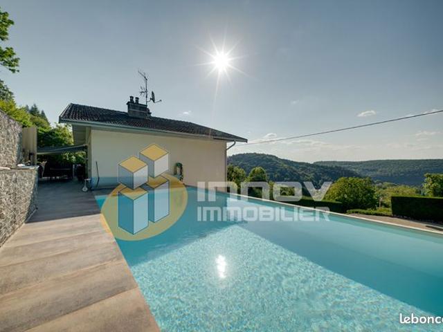 Maison 6 pièces 117 m²