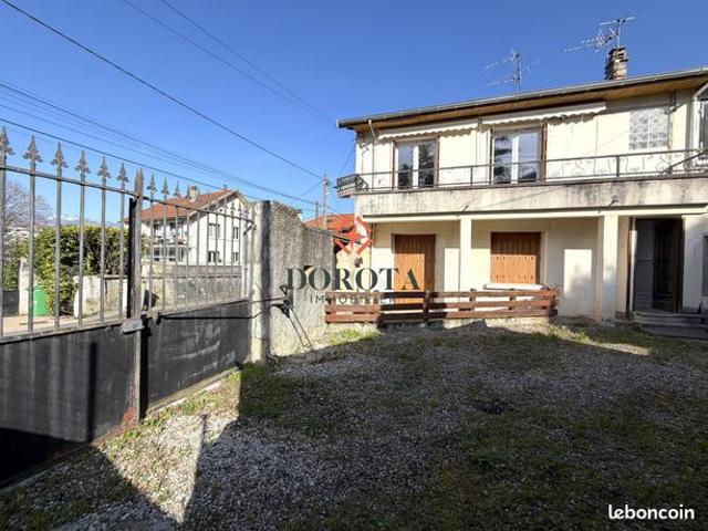 Maison 6 pièces 117 m²