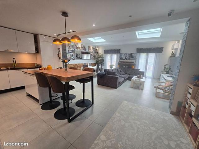 Maison 6 pièces 117 m²