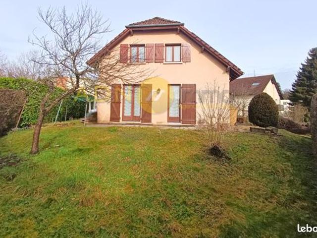 Maison 6 pièces 117 m²