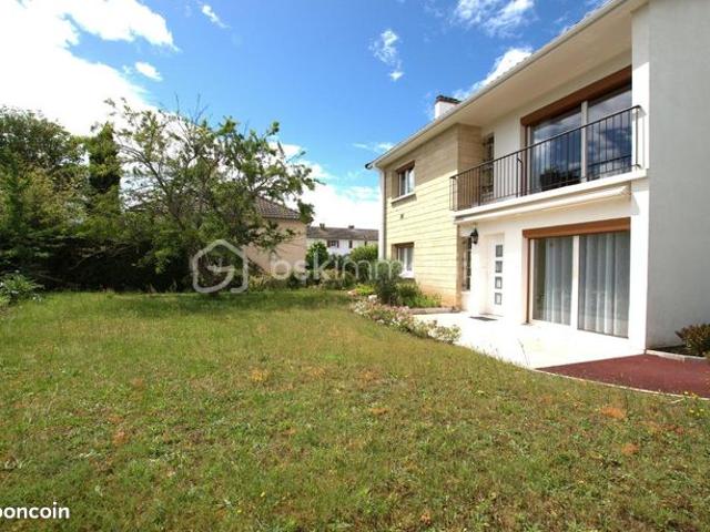 Maison 6 pièces 117 m²