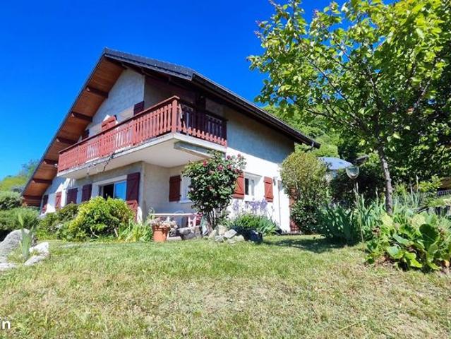 Maison 6 pièces 117 m²