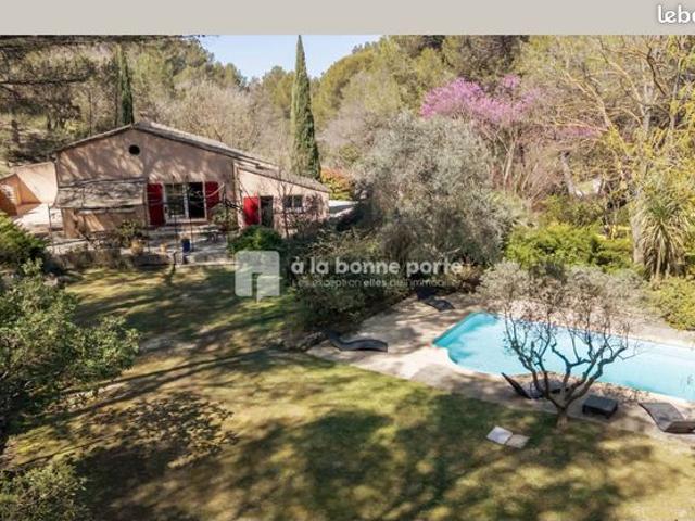 Maison 6 pièces 147 m²