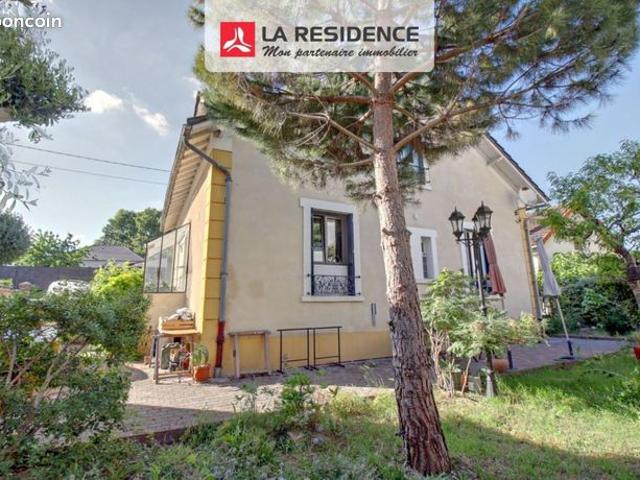 Maison 6 pièces 118 m²