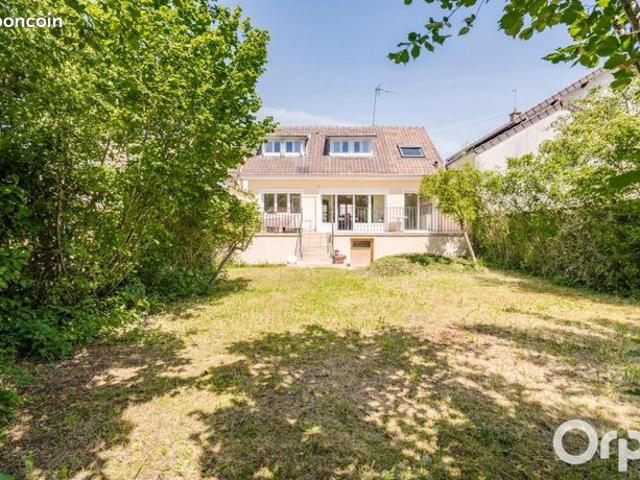 Maison 6 pièces 118 m²