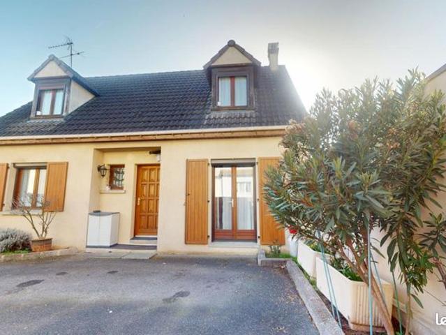 Maison 6 pièces 118 m²
