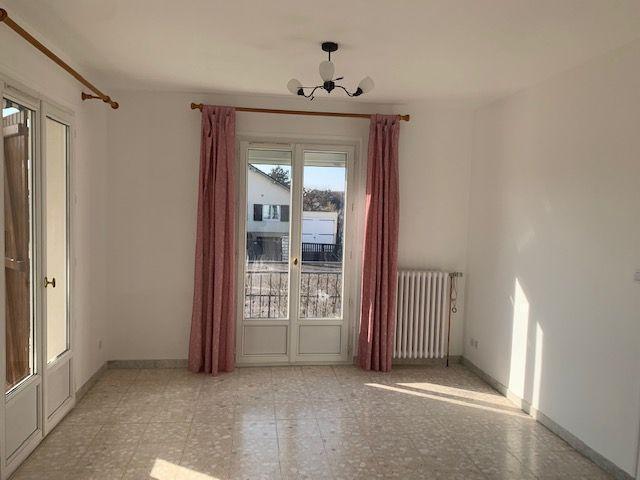 Maison 6 pièces, 118 m² à louer à Maillot 89100