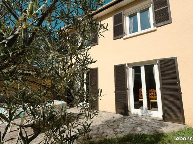Maison 6 pièces 110 m²