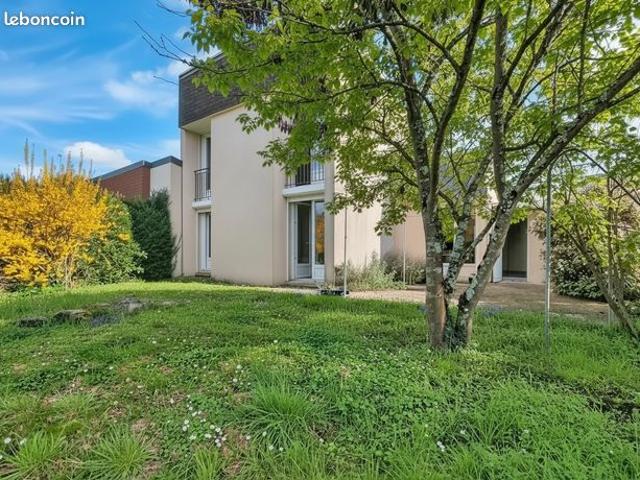 Maison 6 pièces 110 m²