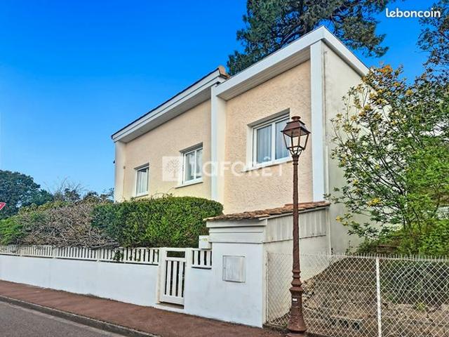 Maison 6 pièces 110 m²