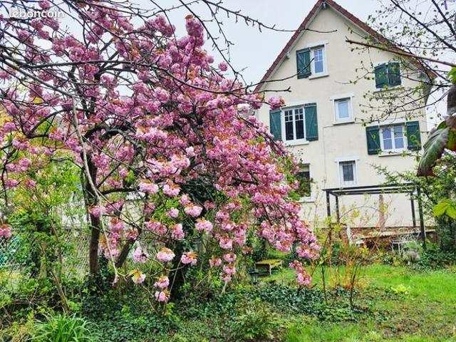 Maison 6 pièces 110 m²