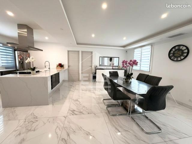 Maison 6 pièces 110 m²
