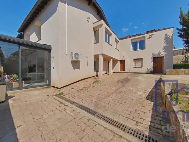 Maison 6 pièces 110 m²