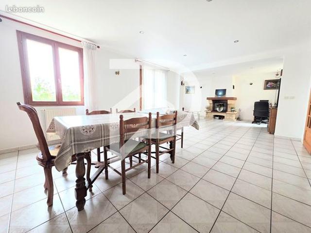 Maison 6 pièces 110 m²