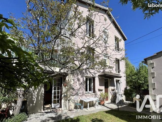 Maison 6 pièces 110 m²