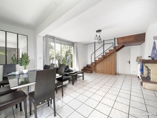 Maison 6 pièces 110 m²