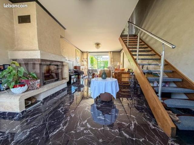 Maison 6 pièces 110 m²