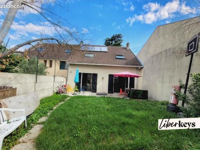 Maison 6 pièces 110 m²